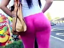 Hot bitch in Pink Leggings