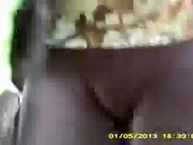 Novinha com a bucetinha inchada louca pra ser fudida!