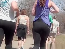 chicks Jogging in tight spandex