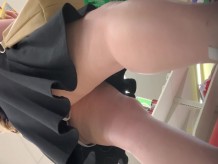 Upskirt upshorts vestido manchado peludo
