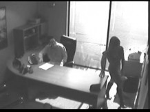 Office Tryst queda atrapado en CCTV y se filtró