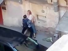 Espiando a una gorda follada desde el balcón