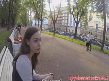 Sacó euro babe golpeó en spycam