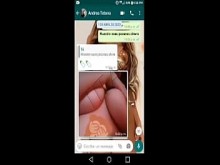 Andrea es una amiga del trabajo, hablamos por WhatsApp y la pongo tan cachonda, me dice que quiere ver mi verga... me hace una videollamada, me muestra las tetas y se viene en minutos!