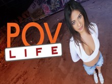 Reyna hace que llueva en POV Life con Reyna Belle e Ike Diezel