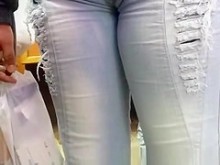 Pantalones vaqueros ajustados cameltoe