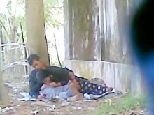 india adolescente 18+ mamada en el parque