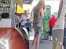 Upskirt de autobús (falso) con correa sincera de encaje