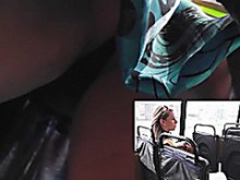 La upskirt sorpresa (falsa) para el camarógrafo pervertido