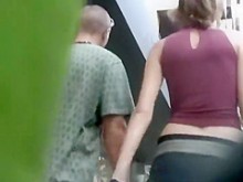 Labios de coño desde dentro de la upskirt (falso)