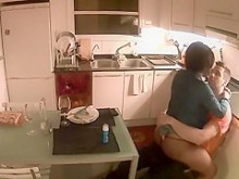 Atrapado a su hija montar a su hijo