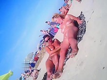 MILF CHORDY Follados por extraños en Nudist Beach HD