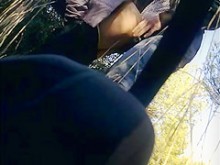 Golpeó a una mujer china nuevamente en el bosque