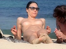 Milf de playa caliente