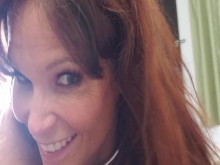 MILF se encendió tanto que necesita una gran polla en su culo - Sexo Stranger - Syren de Mer - Brad Newman