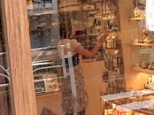 Upskirt de pantimedias marrones (falsas) y downblouse elementos calientes