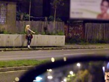 Breasty Legal Age Adolescente Lola Taylor se involucra en una aventura obscena con el conductor (18+)