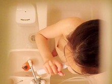 Ducha asiática inocente