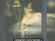 Mi vecino atrapado masturbándose en la ventana - Victoria Vaross