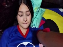 ESPERÉ A QUE EL CORNUDO SALIERA DE CASA PARA DARLE MI COÑO A LA POLLA GRANDE CASERO REAL