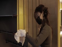 Footjob y charla sucia: cómo la madrastra revive mi vitalidad