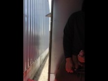 Casi me pillan. Obtuve uno fuera del gimnasio en una caja de conducto de aire aleatoria