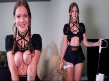 Un día con un ama de llaves robot. Parte 2/3. Tarde. SEXO VIRTUAL