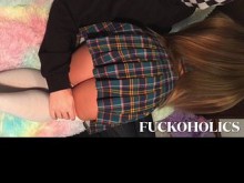 Nalgadas duras OTK ~ Wedgie ~ Papá me azota y me sodomiza y luego me golpea con los puños sin lubricante ~ Maledom BDSM