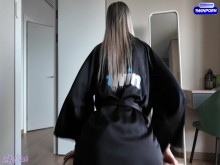 MILF solitaria llama a un manitas para que se lo folle