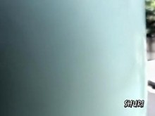 Bonito vídeo de tiburón con una dulce muñeca siendo interceptada por un tipo