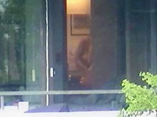 Ventana mirando furtivamente 5