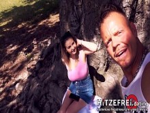 Puta CANDY ALEXA recogida y follada delante de la ruina HITZEFREI.dating