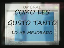 Linda adolescente orinando en un baño público captada por la cámara (18+)