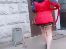 Mujer madura en falda corta real upskirted (falso)