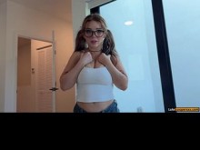 ¡Hermanastra de grandes tetas me folla sin condón! - Charli O - Luke Cooper