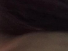 Me coge por el culo su mejor amigo de mi esposo y se viene dentro mío