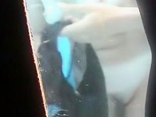 Loco, Playa, Escena Solo Aquí