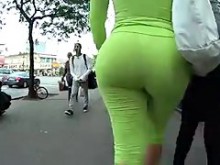 Gazoo obeso mojado en spandex