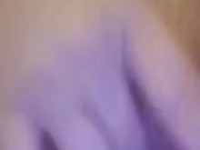 Mi chica teniendo un juego rápido.