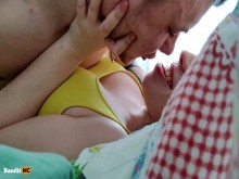 Sexo romántico apasionado con tu novia