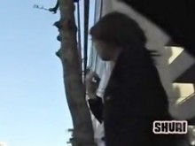 Dulces chicas japonesas y sus bonitos culos expuestos en público