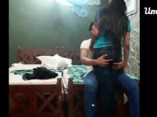 Este chico ni siquiera me deja jalarlo - Después de disfrazarse de una dura follada anal - Sri Lanka