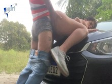 follando con Uber en sitio abandonado versión completa