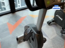 Fast Gym Pick Up, astutamente la atraí a mi casa con una pared transparente en la ducha, hoho