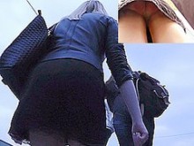 Excelente manguera upskirt (falsa) de peli dorada