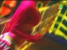 Cinco chicas increíbles que dejan que todos miren sus culos perfectos bajo la falda (falso)