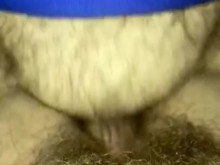 Follando el coño mojado y peludo de mi esposa