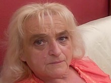 La anciana cristiana ima peca como una puta