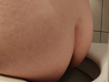 Voyeur cam hermanastra en el baño